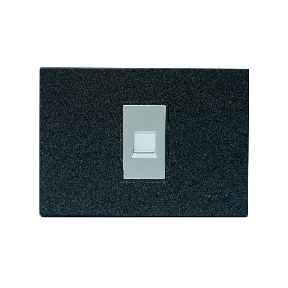TOMA PARA PC SERIE Z NEGRO IGOTO